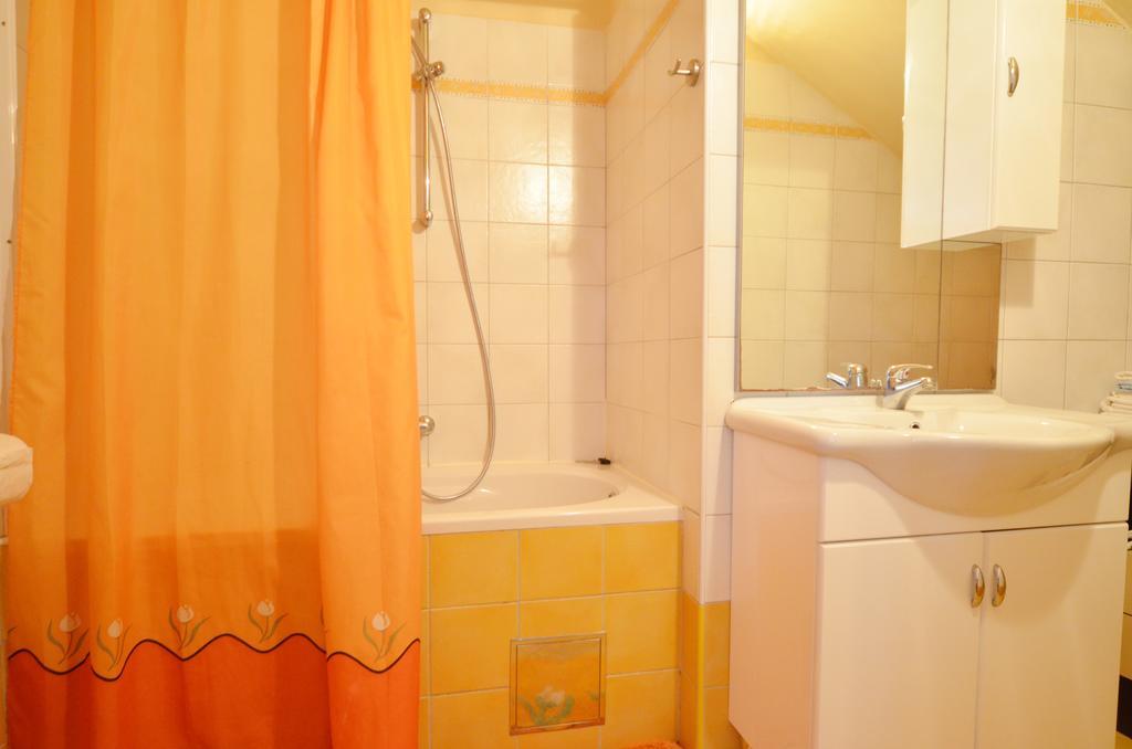Apartment Ivanka โรวีน ภายนอก รูปภาพ