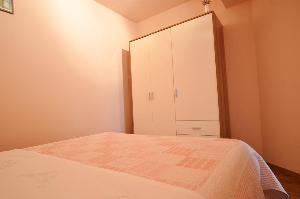 Apartment Ivanka โรวีน ภายนอก รูปภาพ
